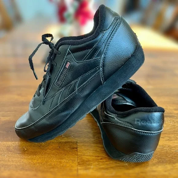 Reebok Classic Renaissance Sneaker in Black Size 9.5 X-Wide Unisex - Picture 6 of 16